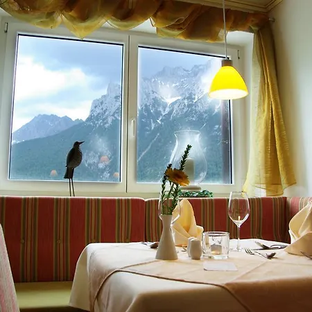 Hotel Hotel-garni Drachenburg Mittenwald