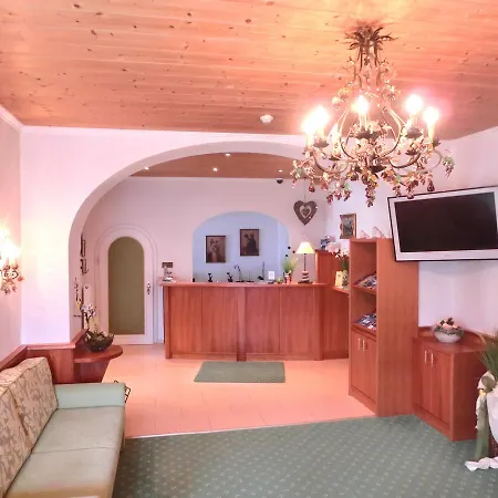 Hotel Hotel-garni Drachenburg 3*