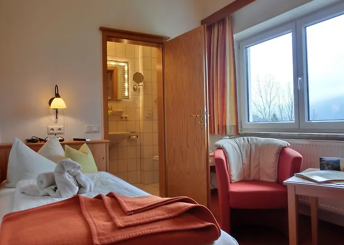 Hotel Hotel-garni Drachenburg 3*