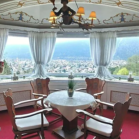 Hotel Hotel-garni Drachenburg 3*