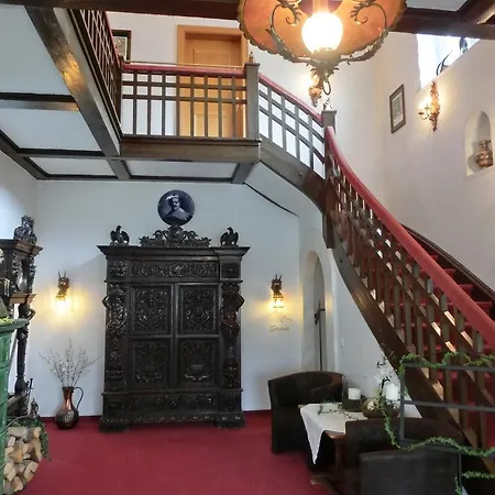 Hotel Hotel-garni Drachenburg 3*